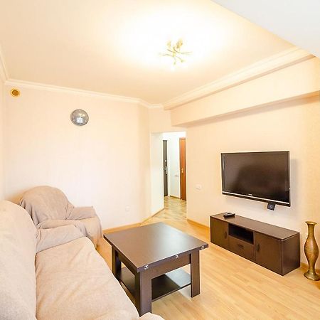 Excellent Apartment In The Center Of The Capital.Amiryan Yerevan Exterior photo